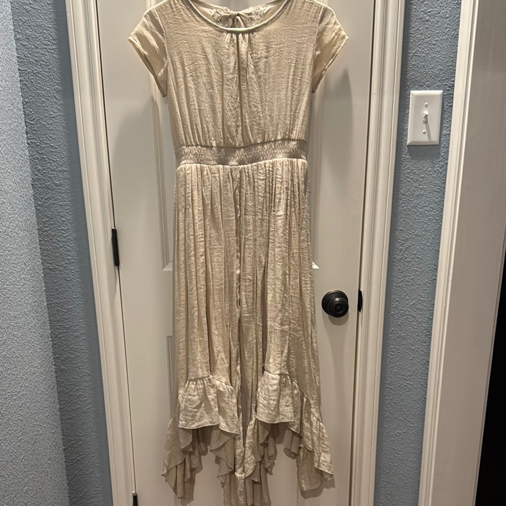 Elegant Cream Maxi Dress
